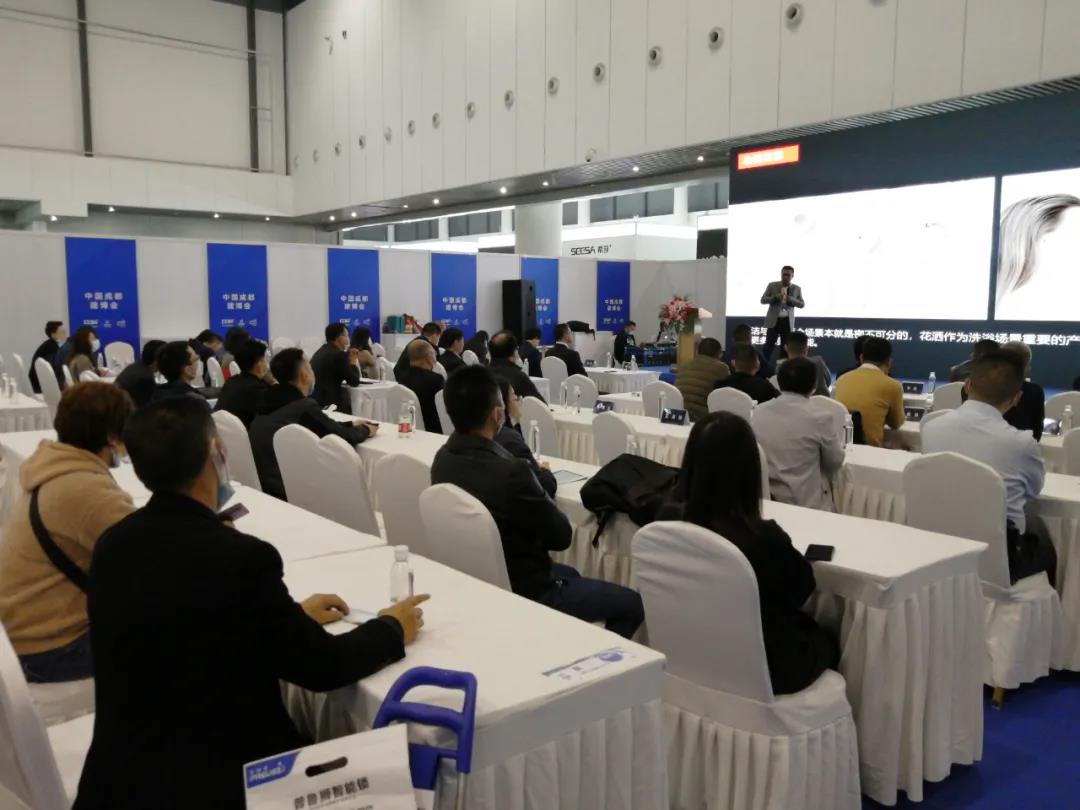 論壇回顧 | 2021中國(西部)智能衛浴綠色發展高峰論壇在成都西博城成功舉辦(圖6) 論壇回顧 | 2021中國(西部)智能衛浴綠色發展高峰論壇在成都西博城成功舉辦(圖6)